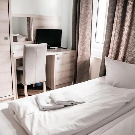 Hotel Am Fluss Heidesee
